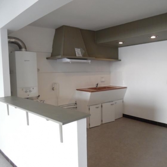  Annonces VALLEE DE LA CEZE : Appartement | PONT-SAINT-ESPRIT (30130) | 33 m2 | 330 € 
