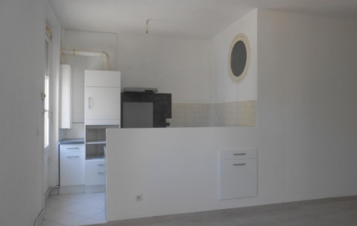 Annonces VALLEE DE LA CEZE : Appartement | BAGNOLS-SUR-CEZE (30200) | 58 m2 | 570 € 
